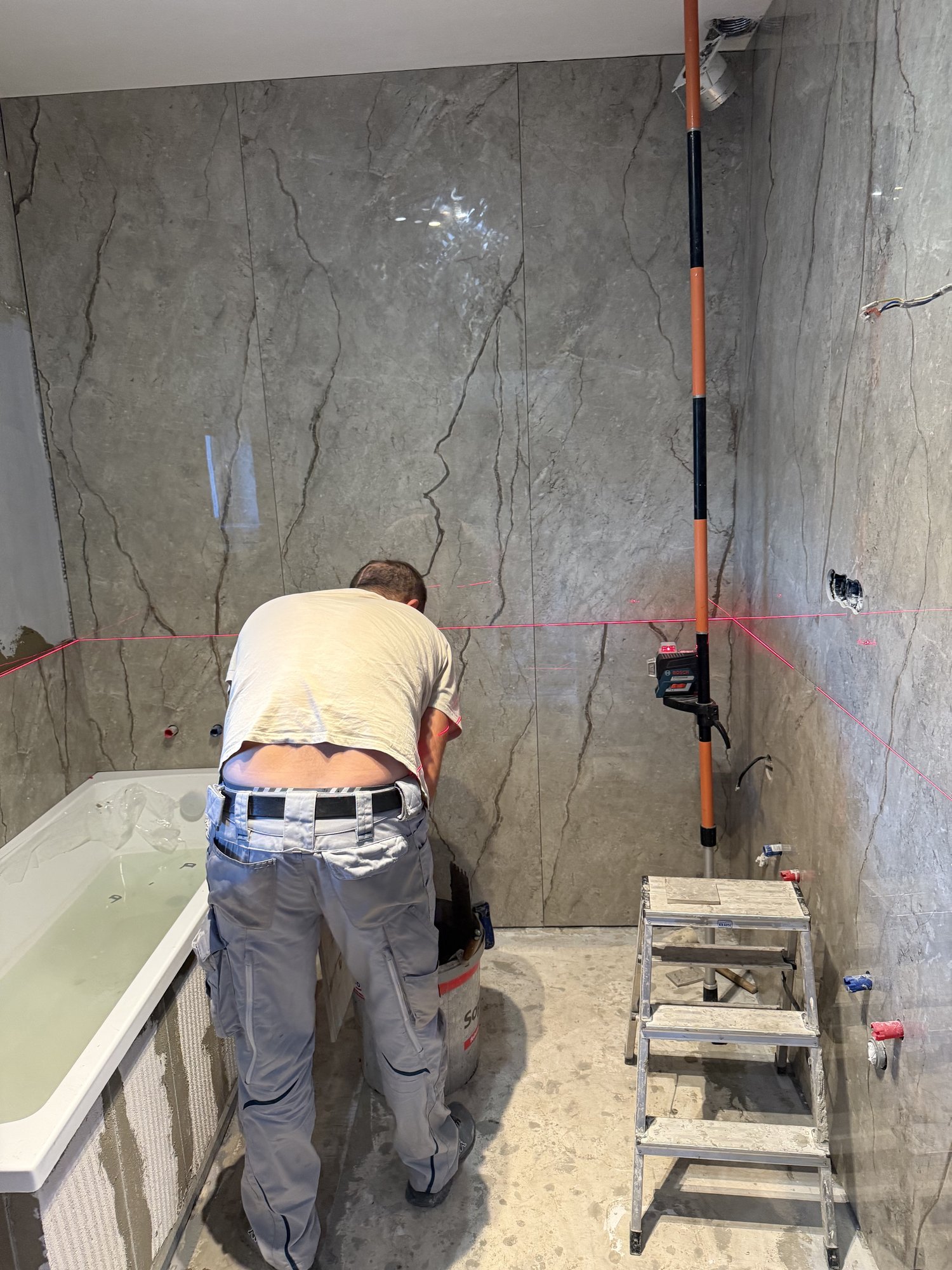 Realizácia kúpeľne Effective - Rekonštrukcie & Kúpeľne