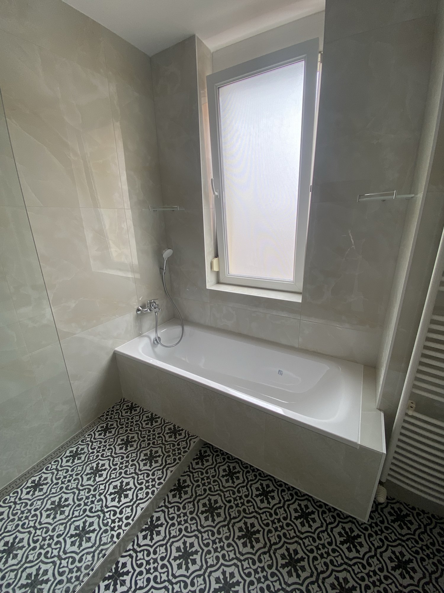 Realizácia kúpeľne Effective - Rekonštrukcie & Kúpeľne