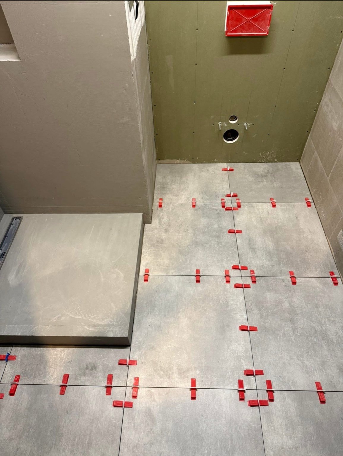 Realizácia kúpeľne Effective - Rekonštrukcie & Kúpeľne